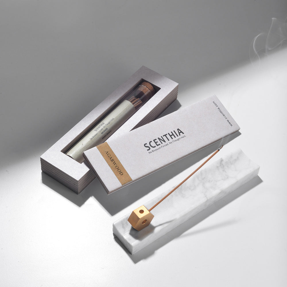 
                  
                    SCENTHIA Agarwood Incense 10.5cm – Secret Dongguan Blend Oud Sticks | Luxury Aromatherapy
                  
                